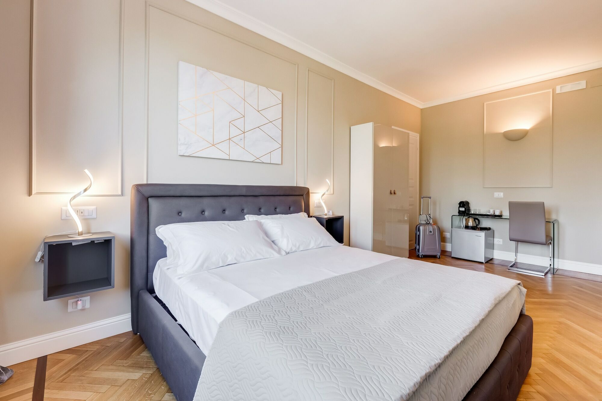 Mellini Palace Suites By Premium Suites Collection Rom Exteriör bild
